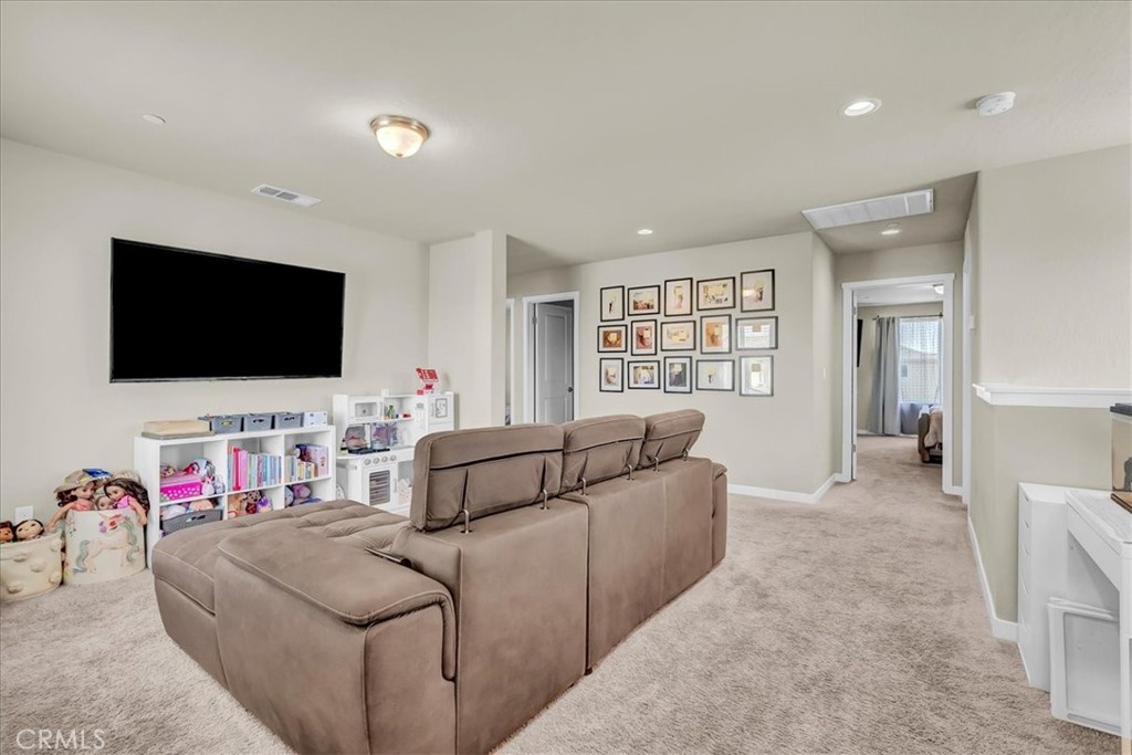 4154 N Sandrini Ave, Fresno, CA 93723