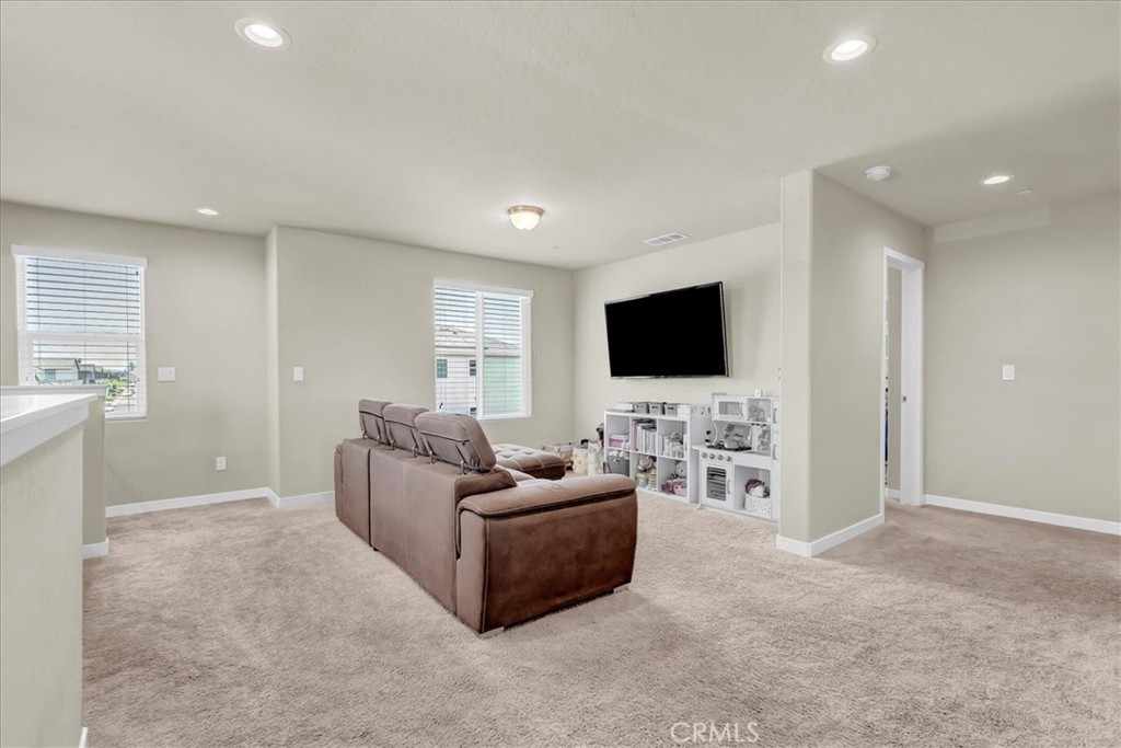 4154 N Sandrini Ave, Fresno, CA 93723