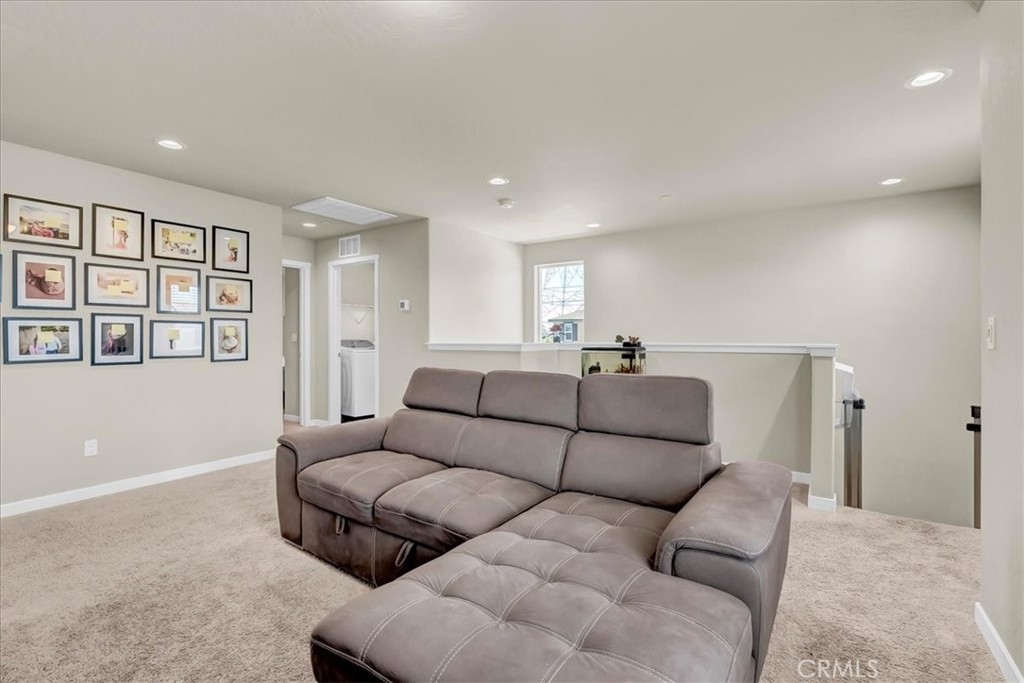 4154 N Sandrini Ave, Fresno, CA 93723
