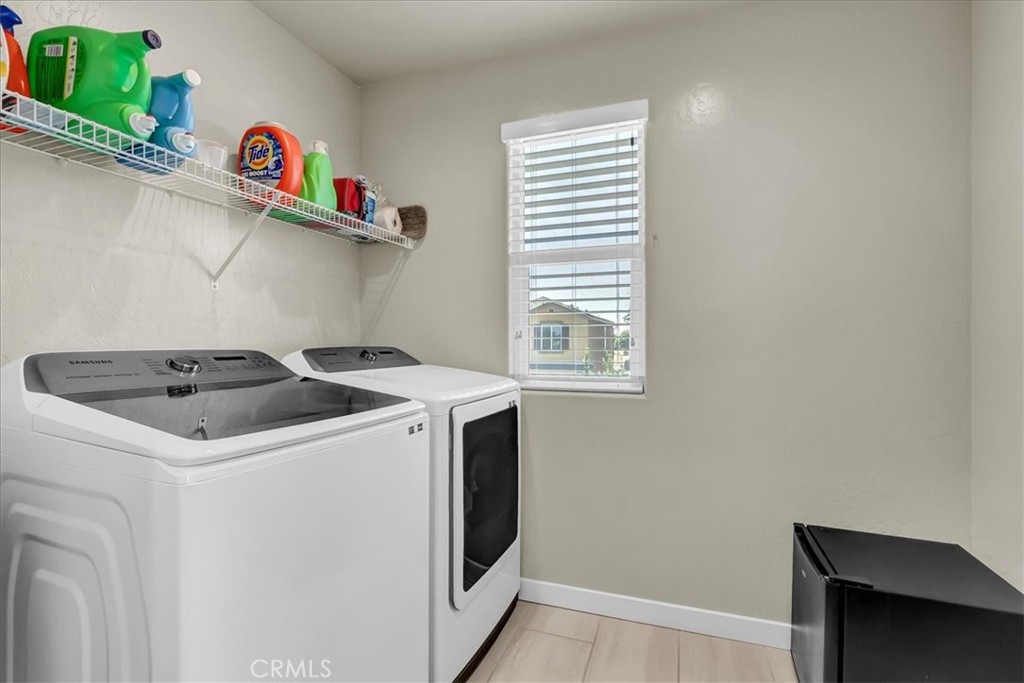 4154 N Sandrini Ave, Fresno, CA 93723