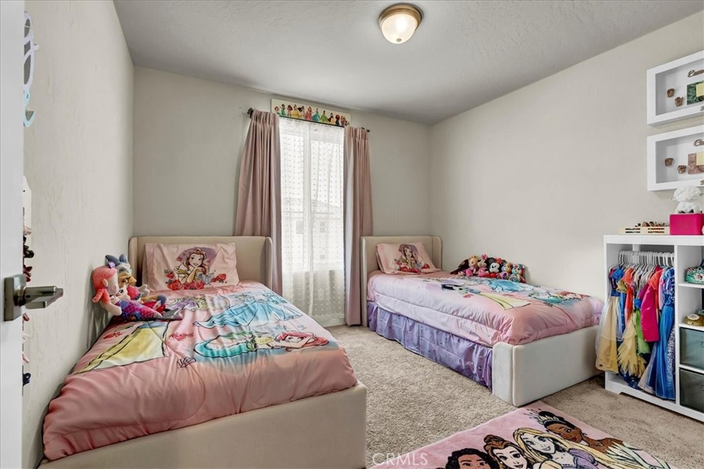 4154 N Sandrini Ave, Fresno, CA 93723