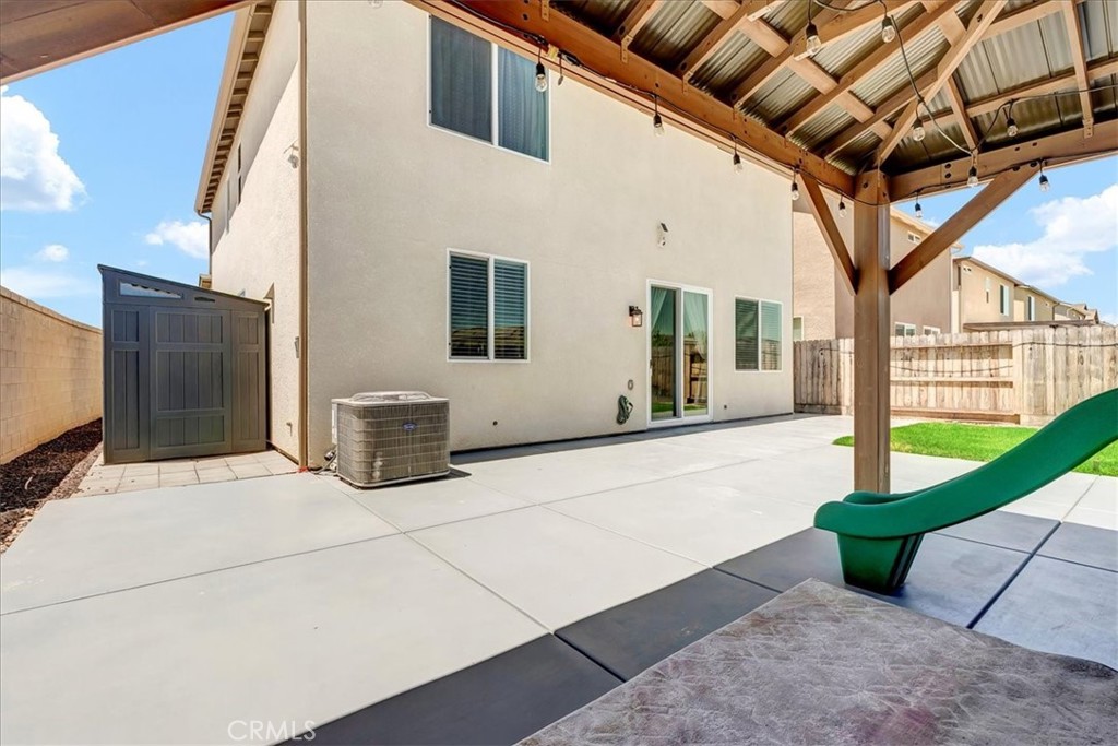 4154 N Sandrini Ave, Fresno, CA 93723