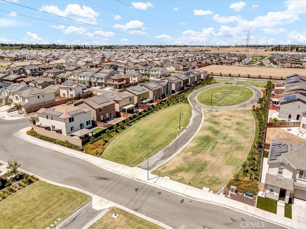 4154 N Sandrini Ave, Fresno, CA 93723