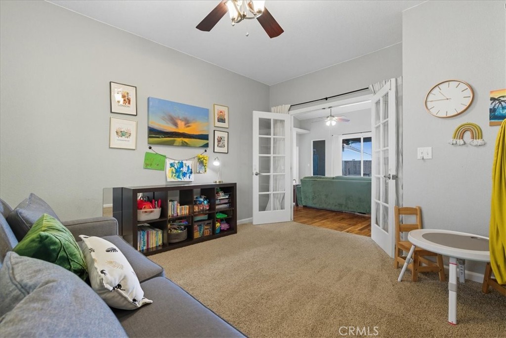 2104 Franklin Way, Hanford, CA 93230