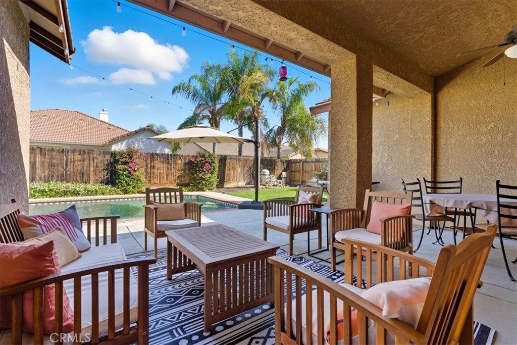 2104 Franklin Way, Hanford, CA 93230