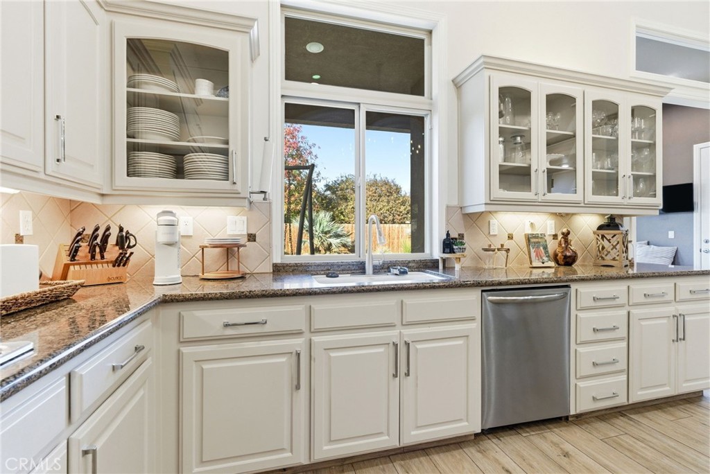 170 W Pioneer Way, Hanford, CA 93230