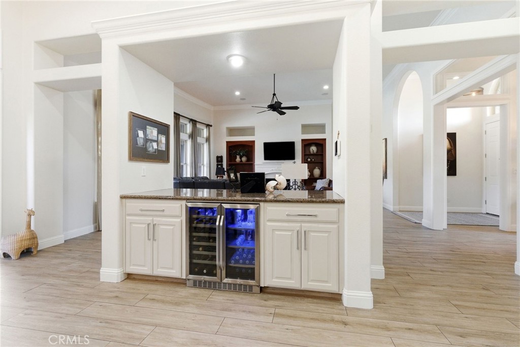 170 W Pioneer Way, Hanford, CA 93230