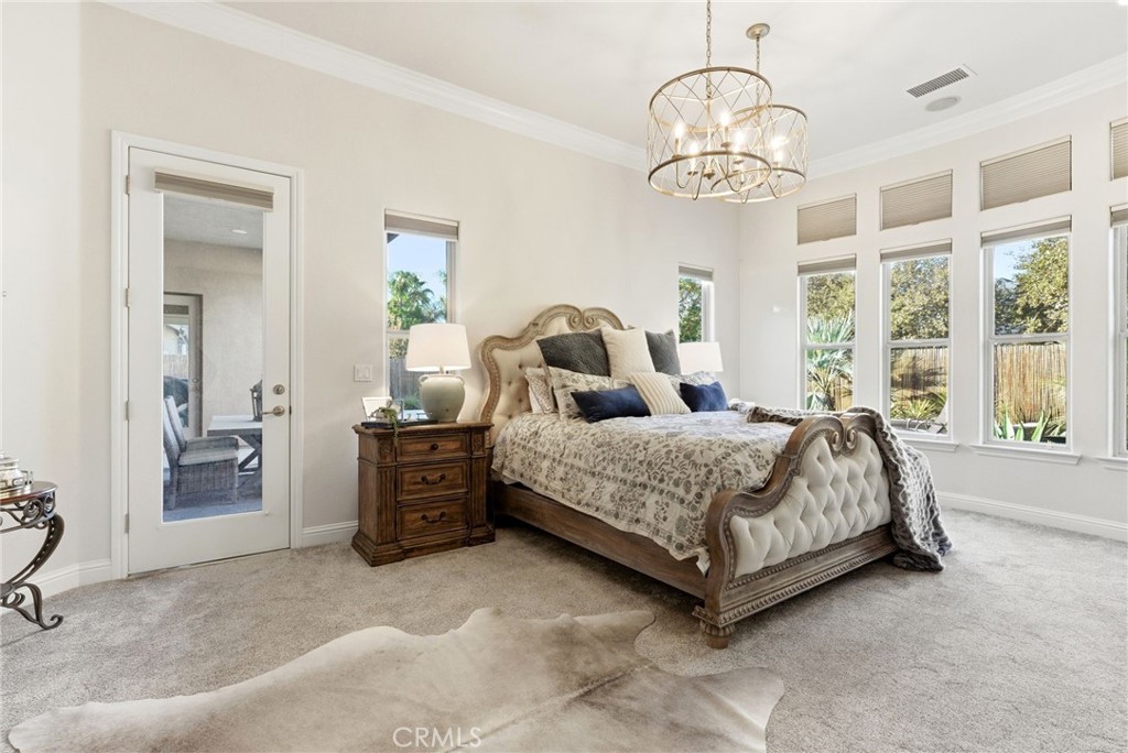 170 W Pioneer Way, Hanford, CA 93230