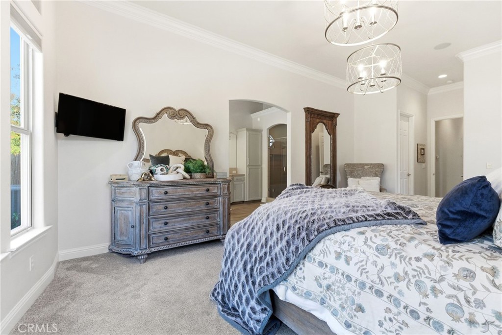 170 W Pioneer Way, Hanford, CA 93230