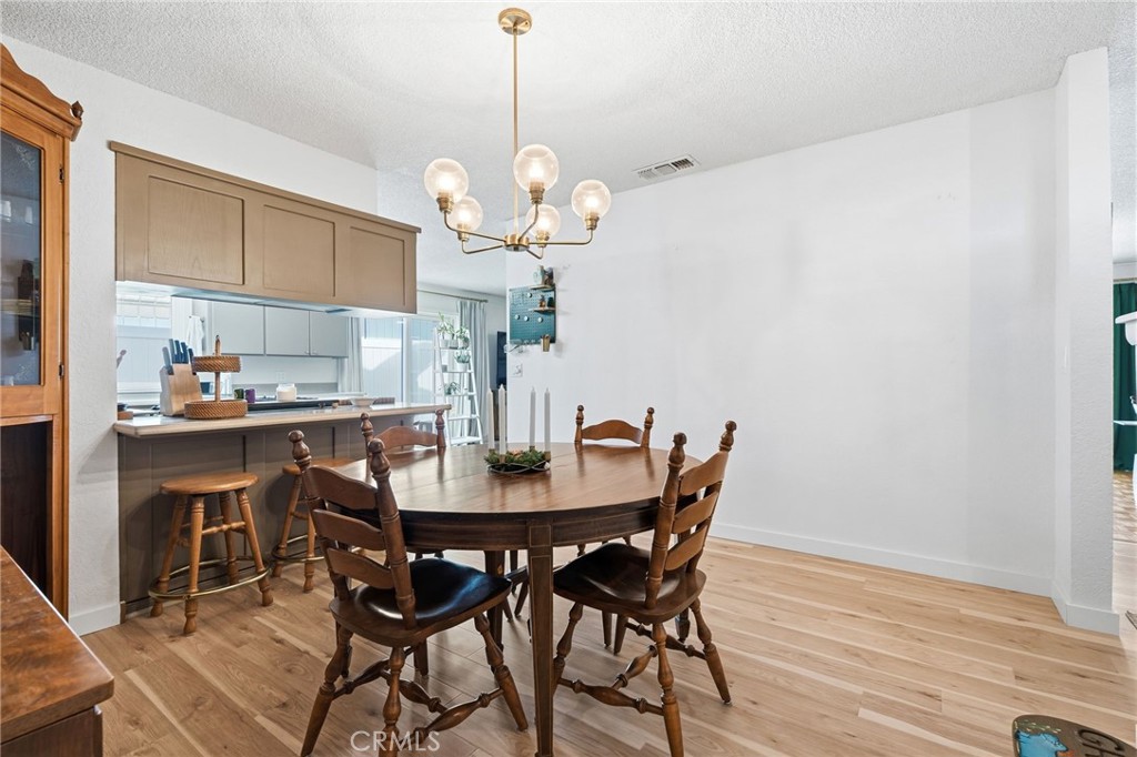 905 Redwood, Lemoore, CA 93245