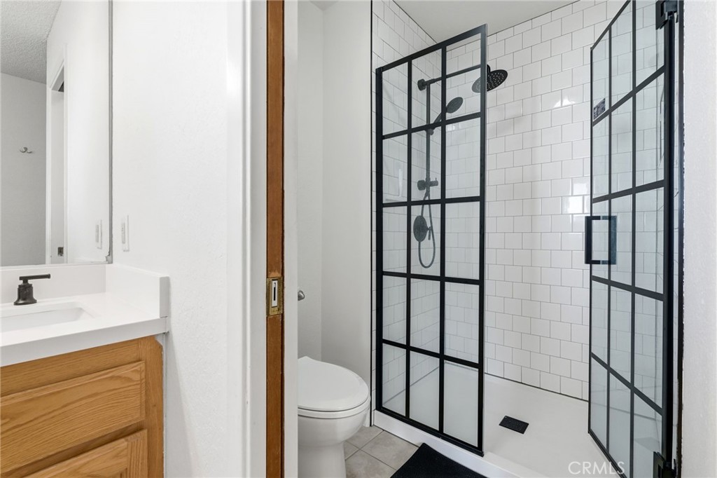 905 Redwood, Lemoore, CA 93245