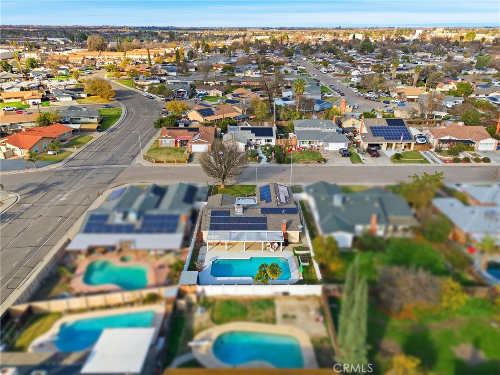 905 Redwood, Lemoore, CA 93245