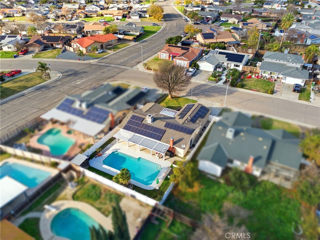 905 Redwood, Lemoore, CA 93245