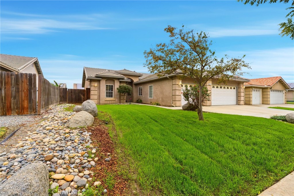 535 Mallard, Lemoore, CA 93245