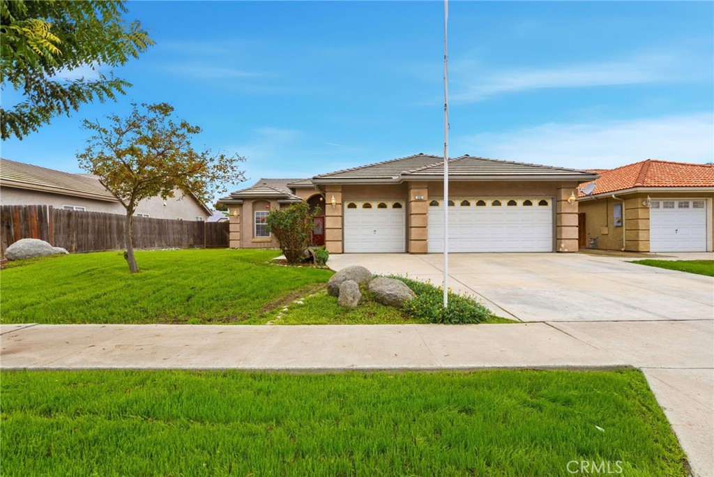 535 Mallard, Lemoore, CA 93245