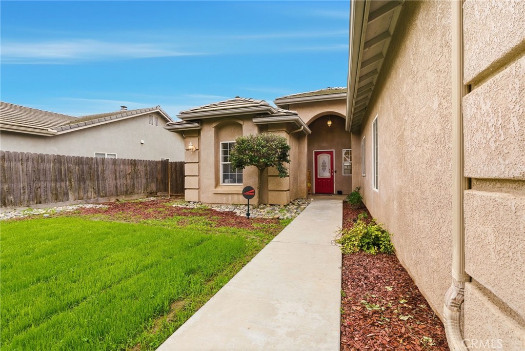 535 Mallard, Lemoore, CA 93245