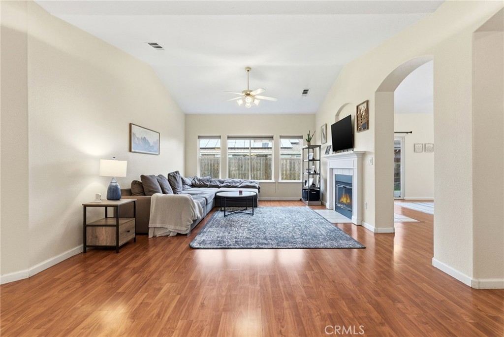 535 Mallard, Lemoore, CA 93245