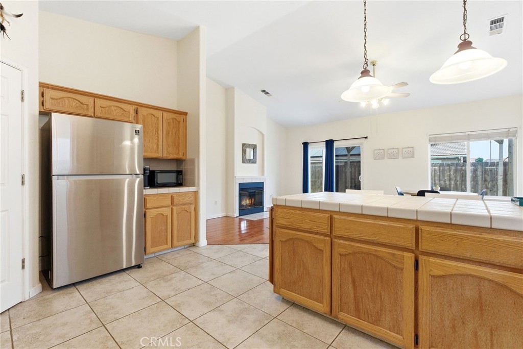 535 Mallard, Lemoore, CA 93245