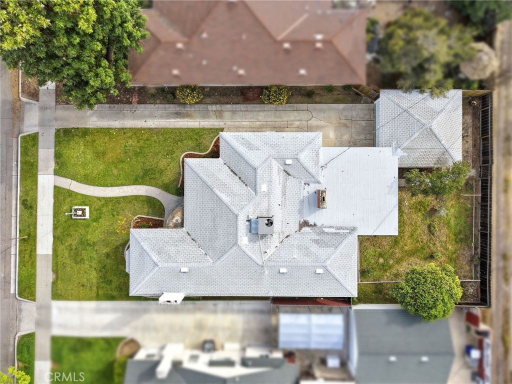 1647 N Harrison, Fresno, CA 93704