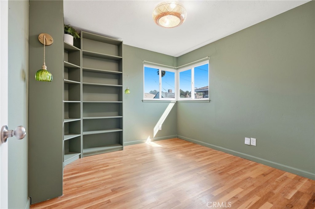 1931 N Douty, Hanford, CA 93230