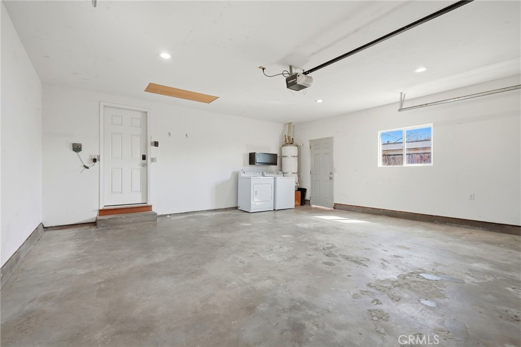 1931 N Douty, Hanford, CA 93230