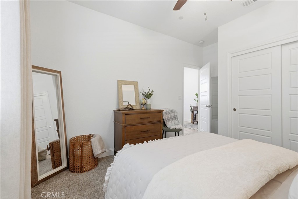 2587 W Heather, Hanford, CA 93230