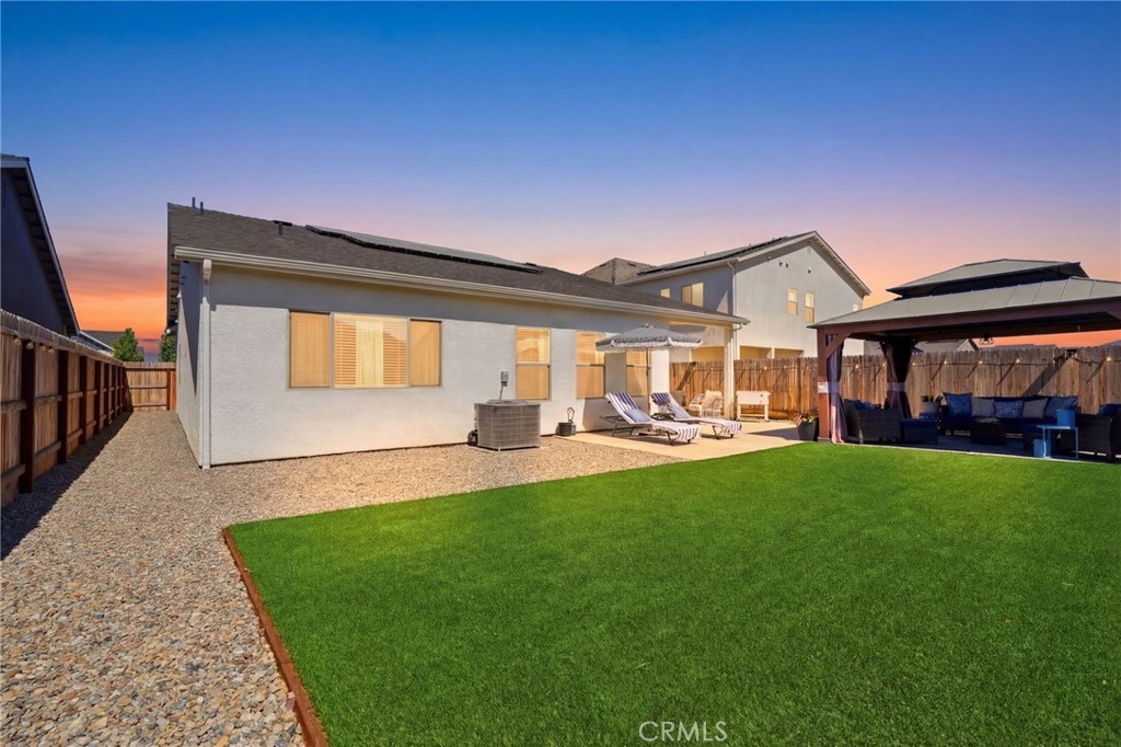 2587 W Heather, Hanford, CA 93230