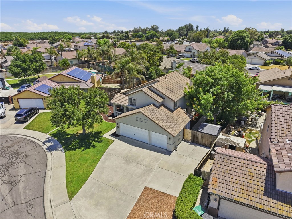 917 Margaret, Hanford, CA 93230