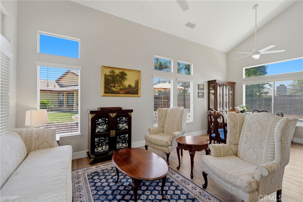 917 Margaret, Hanford, CA 93230