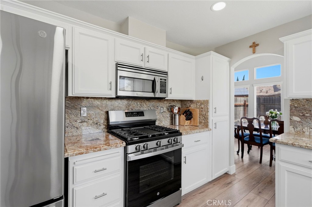 917 Margaret, Hanford, CA 93230