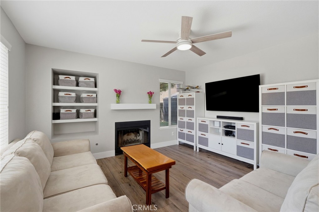 917 Margaret, Hanford, CA 93230