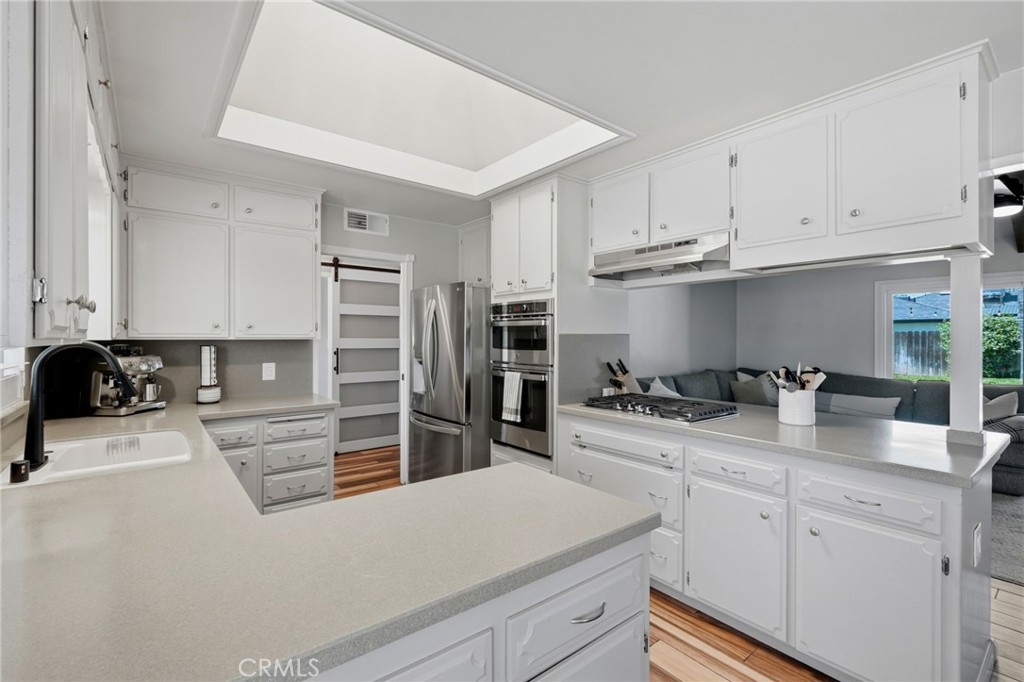 100 W Adrian Way, Hanford, CA 93230