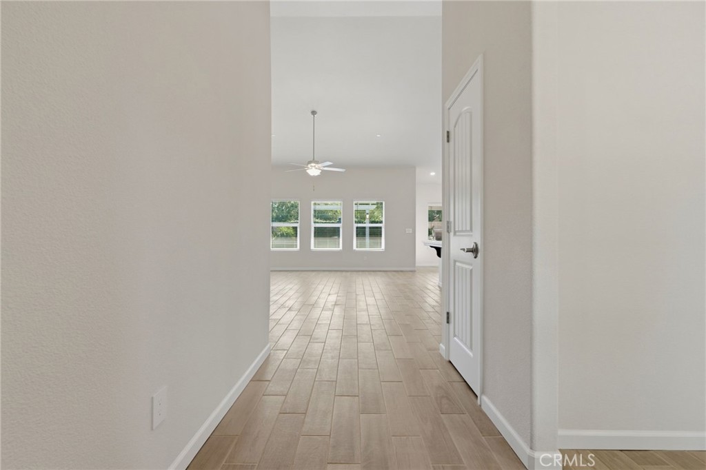 2025 Madeline Dr, Hanford, CA 93230