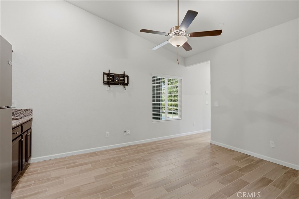 2025 Madeline Dr, Hanford, CA 93230
