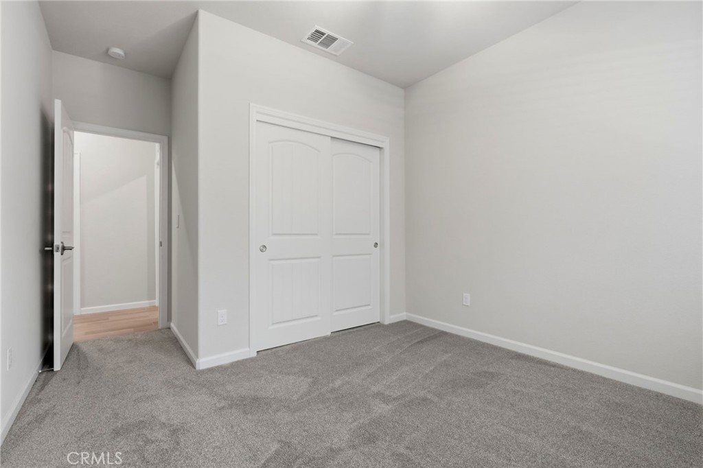 2025 Madeline Dr, Hanford, CA 93230