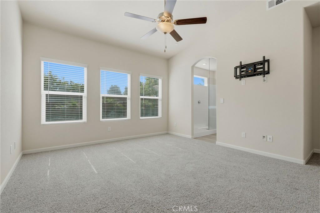 2025 Madeline Dr, Hanford, CA 93230