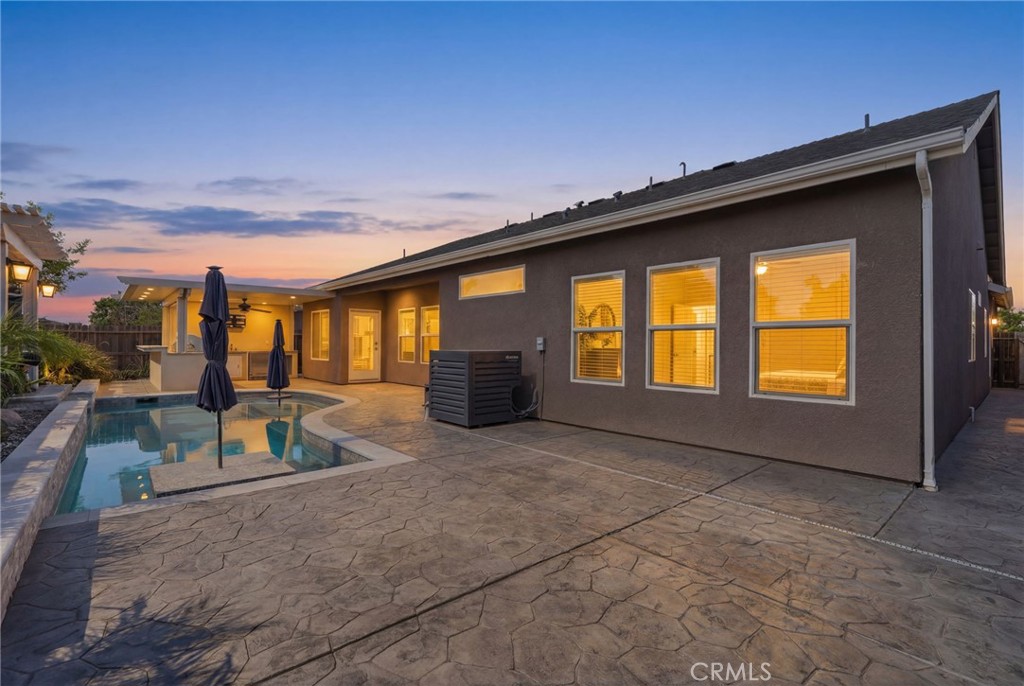 2025 Madeline Dr, Hanford, CA 93230