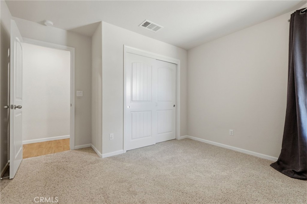 2081 Madeline Dr, Hanford, CA 93230
