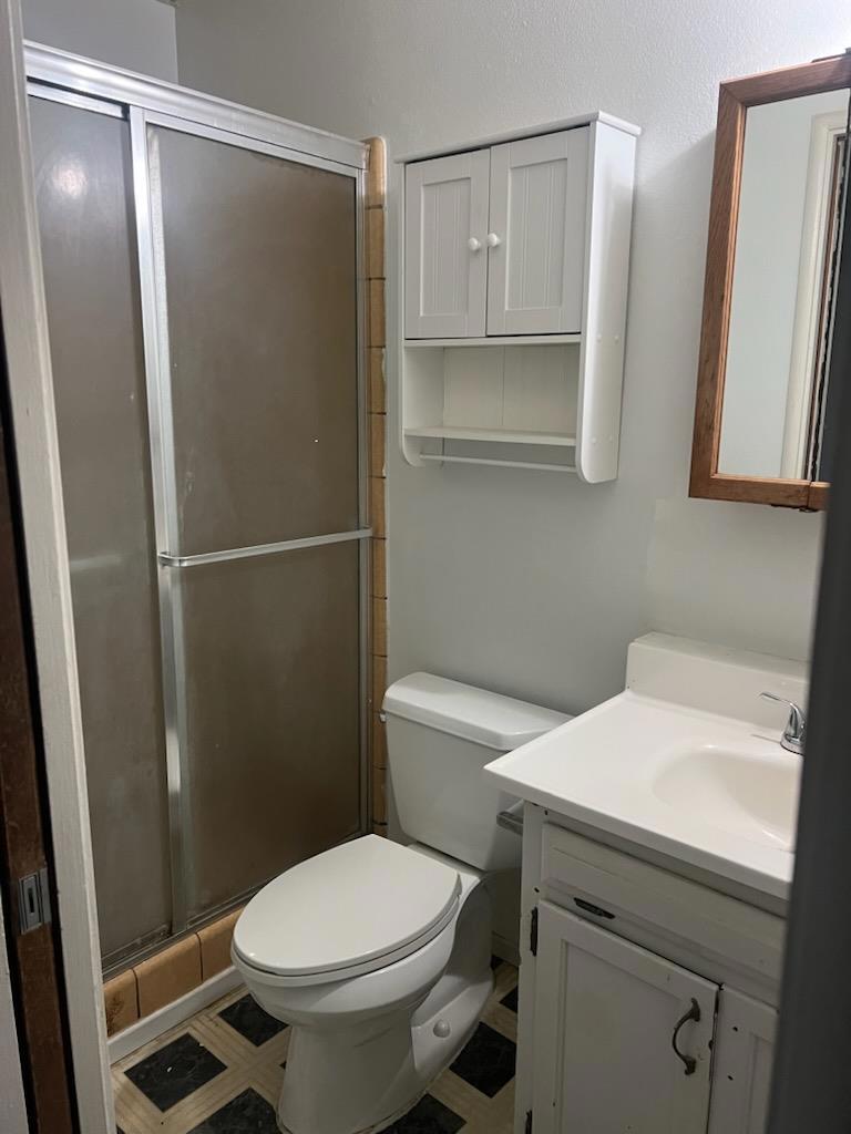 2189 N Burl Dr, Hanford, CA 93230