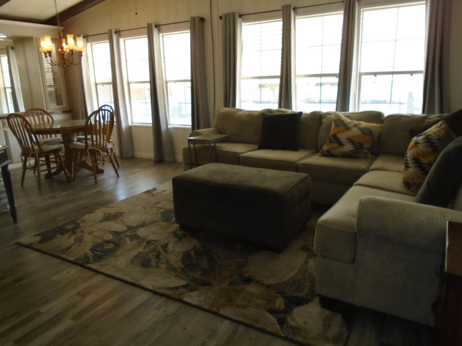 860 #80 E Grangeville Blvd #80, Hanford, CA 93230