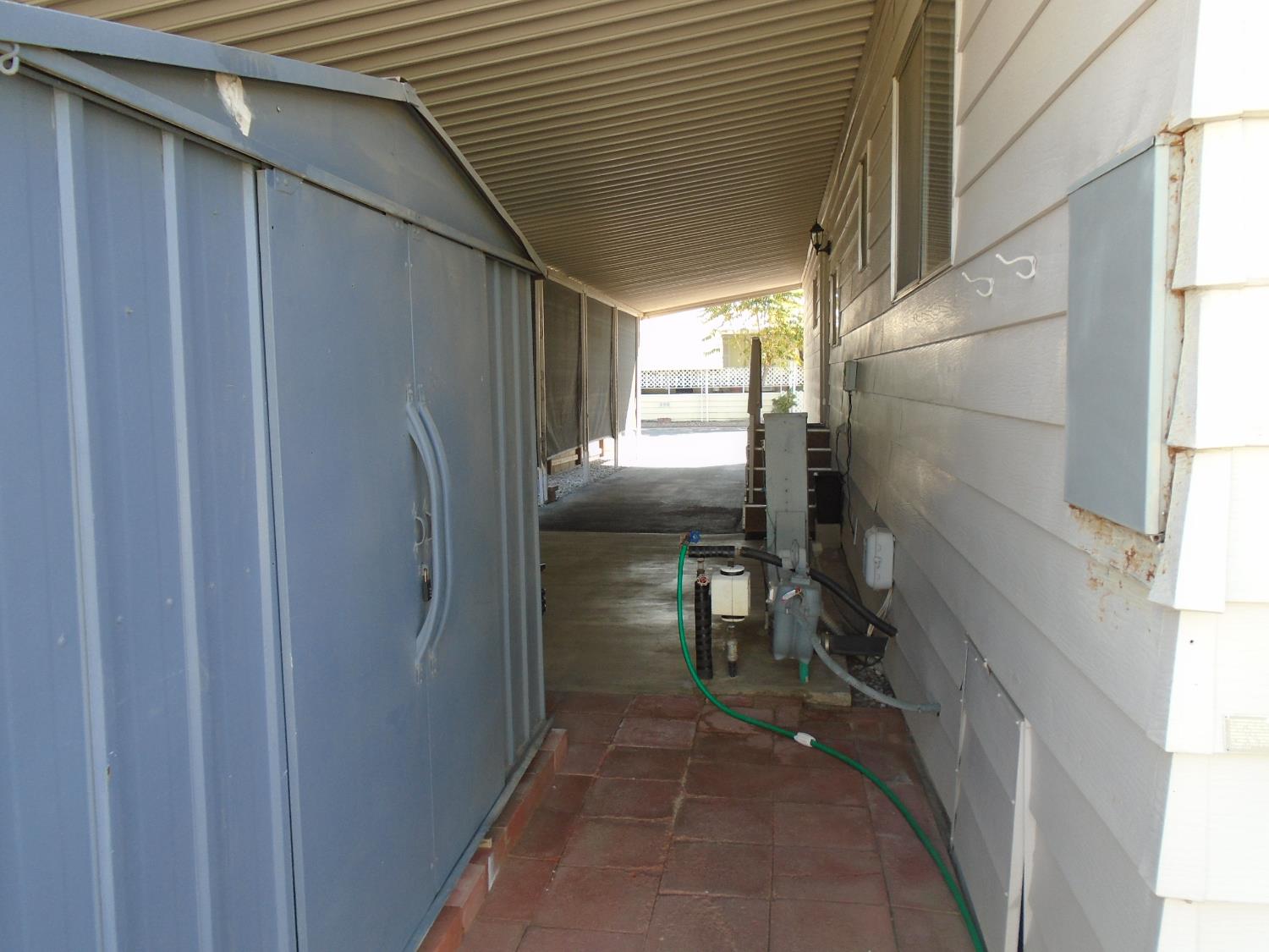 860 #80 E Grangeville Blvd #80, Hanford, CA 93230