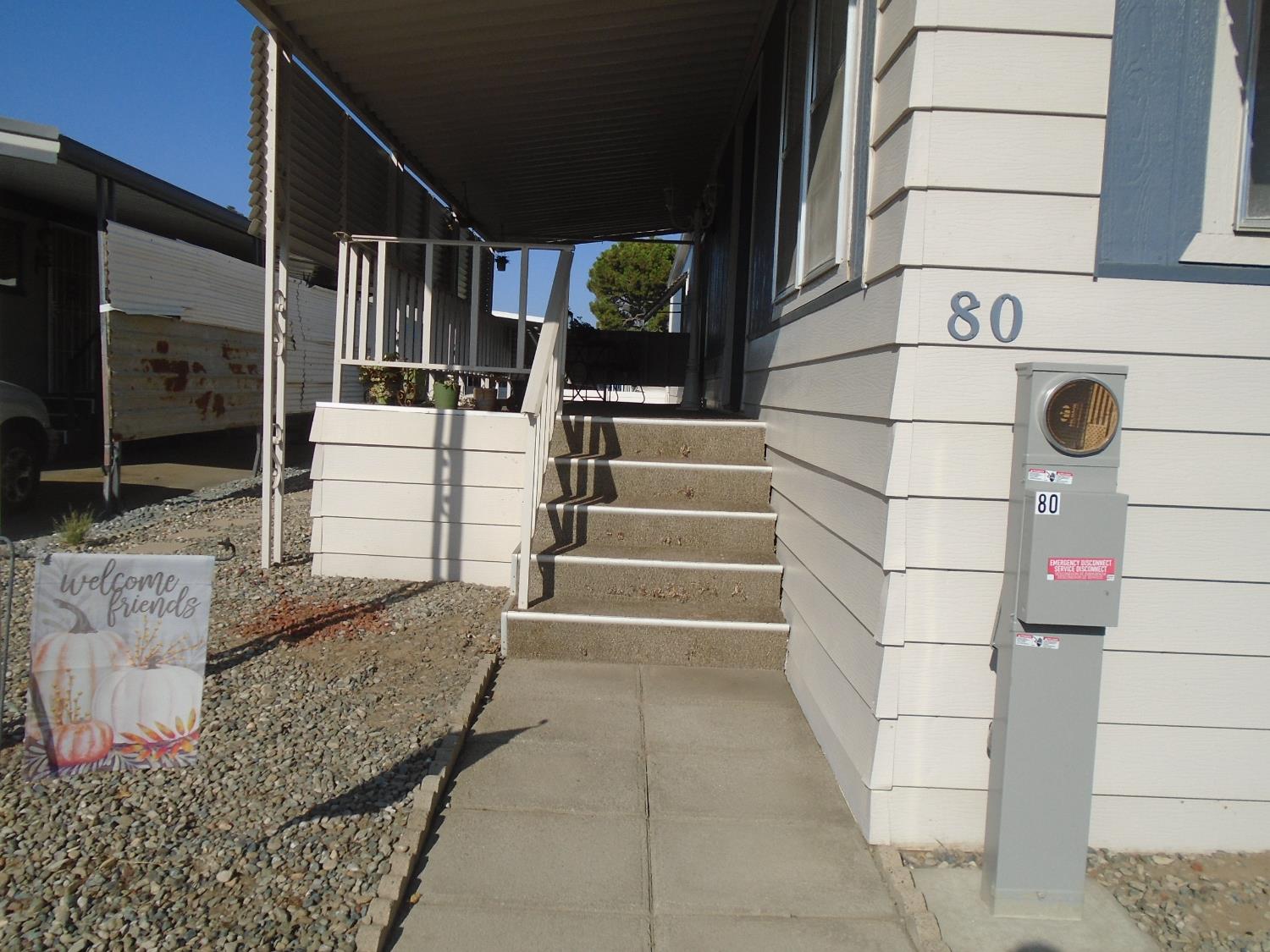 860 #80 E Grangeville Blvd #80, Hanford, CA 93230
