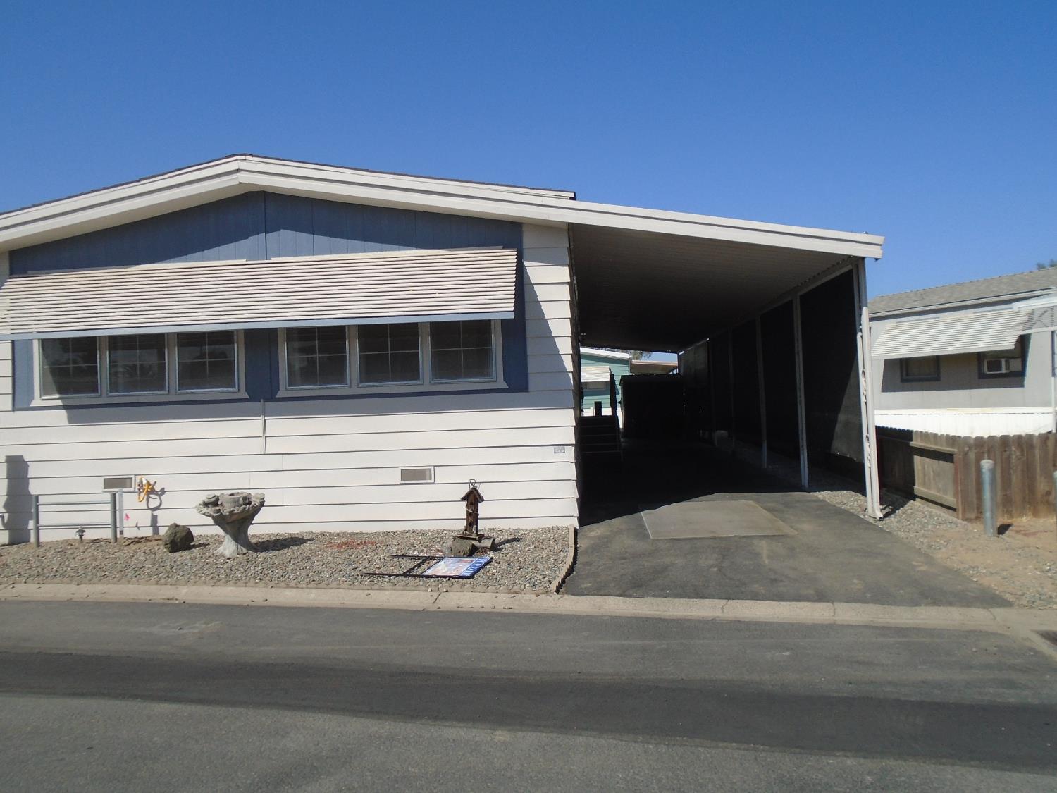 860 #80 E Grangeville Blvd #80, Hanford, CA 93230