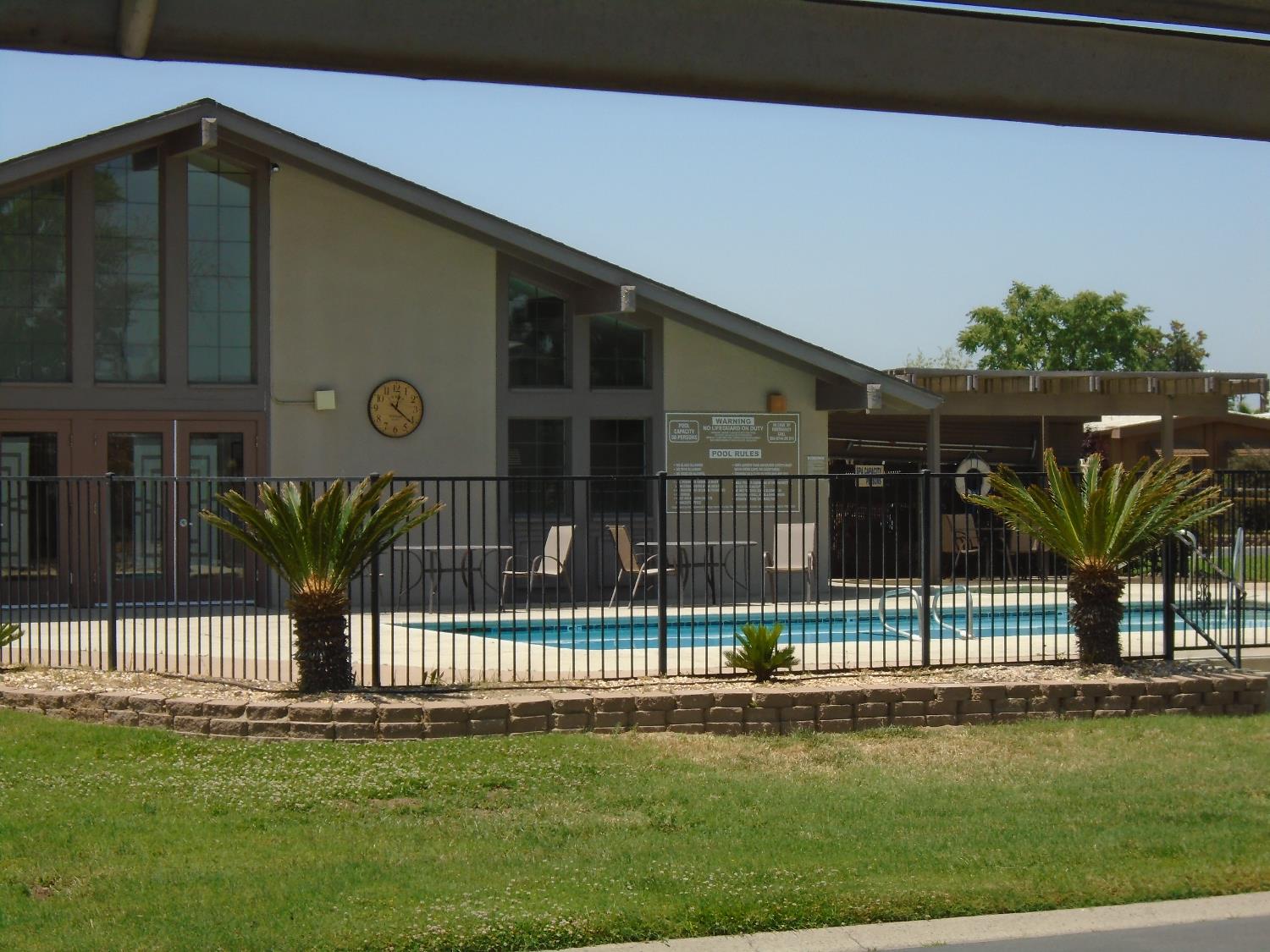 860 #80 E Grangeville Blvd #80, Hanford, CA 93230