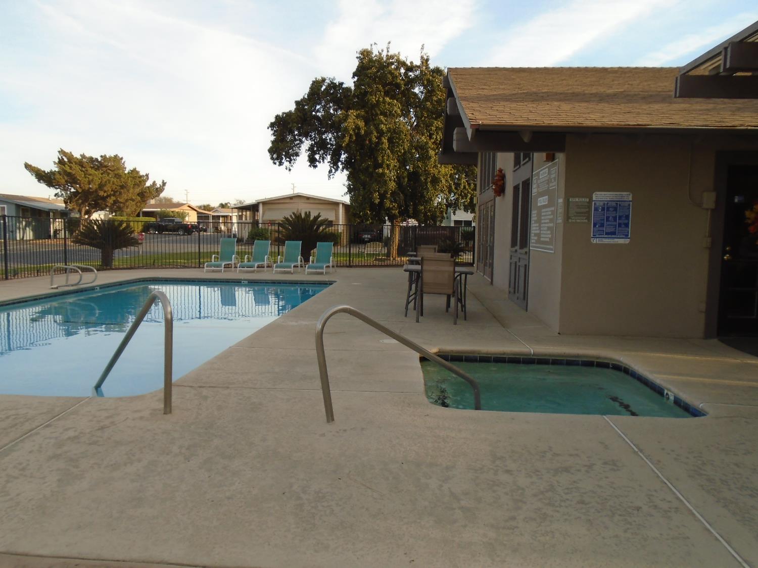 860 #80 E Grangeville Blvd #80, Hanford, CA 93230