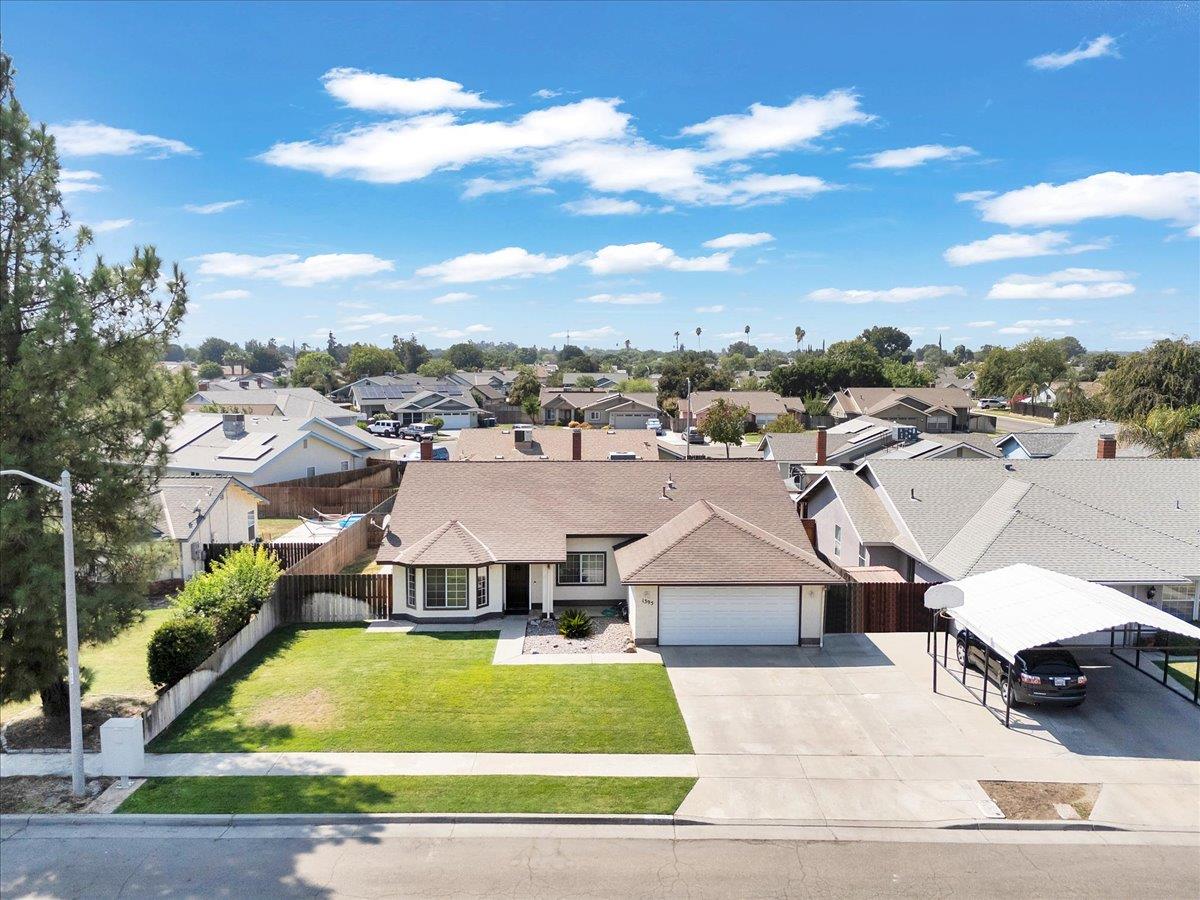 1395 Pine Dr, Lemoore, CA 93245