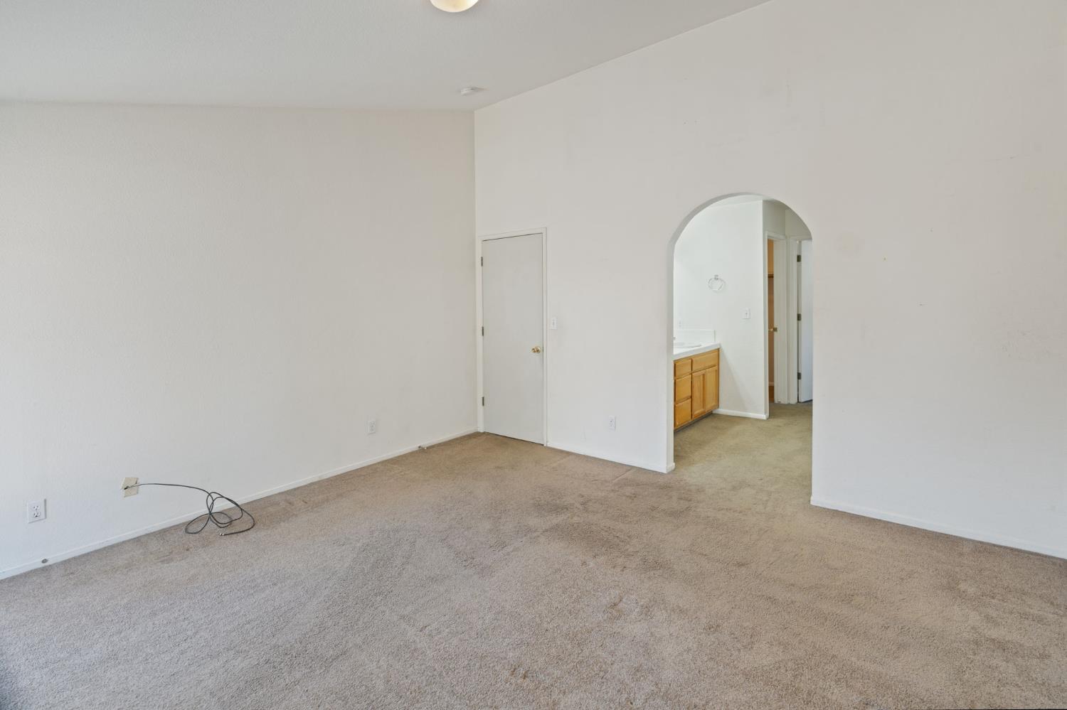 2066 Hastings Dr, Los Banos, CA 93635