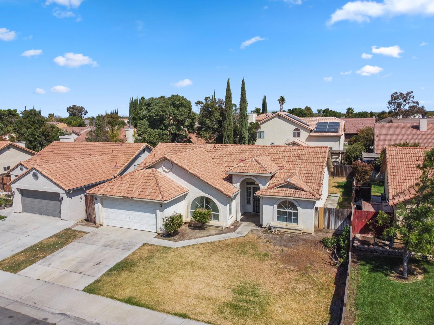 2066 Hastings Dr, Los Banos, CA 93635