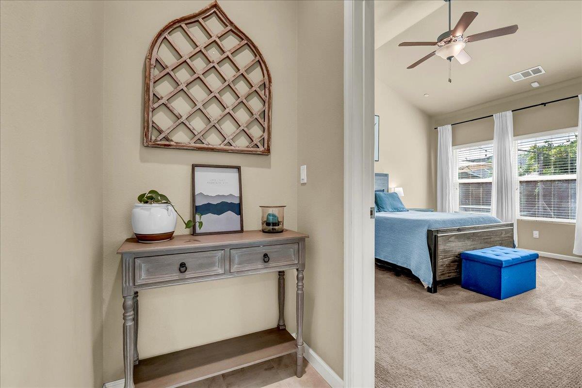 2283 W Andrew Ln, Hanford, CA 93230