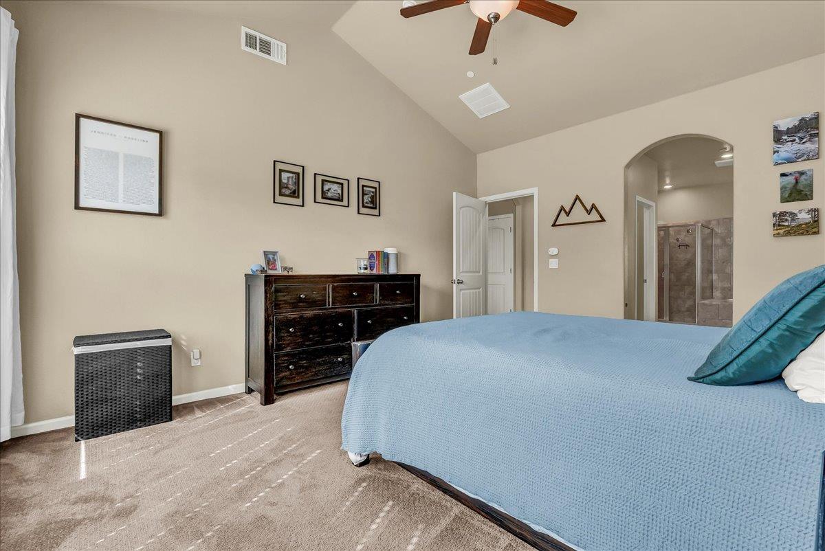 2283 W Andrew Ln, Hanford, CA 93230